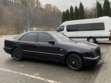 Авто Mercedes Mb 1997 № 8217752
