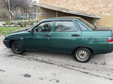 Авто ВАЗ 2110 2004 № 8217772