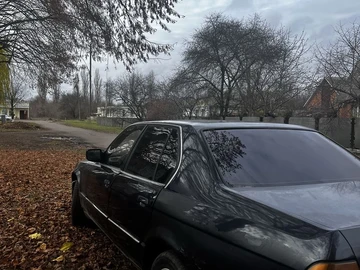 Авто BMW 7 Серия 1987 № 8217774