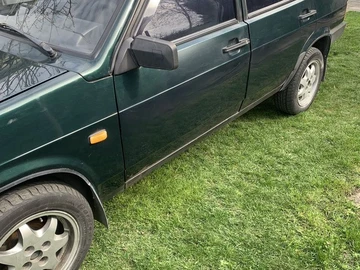 Авто ВАЗ 21093 2003 № 8217778