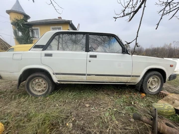 Авто ВАЗ 2107 1991 № 8217793