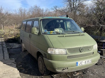 Авто Volkswagen Caravelle 2000 № 8218216