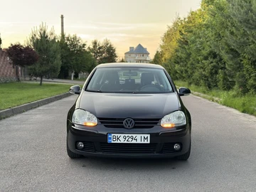 Авто Volkswagen Golf 2005 № 8218235