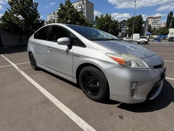 Авто Toyota Prius 2012 № 8218239