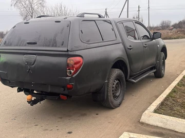 Авто Mitsubishi L 200 2013 № 8218240