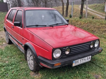 Авто Volkswagen Golf 1988 № 8218254
