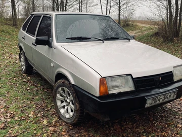 Авто ВАЗ 2109 2003 № 8218331