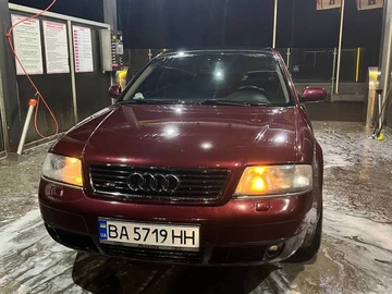 Авто Audi Quattro 1997 № 8218368