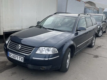 Авто Volkswagen Passat Variant 2003 № 8218388