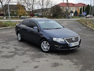 Авто Volkswagen Passat Sedan 2005 № 8218624