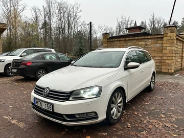 Авто Volkswagen Passat Variant 2013 № 8218632