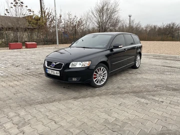 Авто Volvo V50 2011 № 8218752