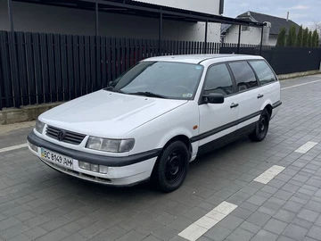 Авто Volkswagen Passat Variant 1996 № 8218765