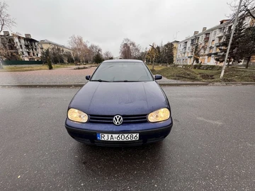 Авто Volkswagen Golf 2002 № 8218786