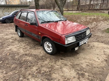 Авто ВАЗ 2109 1995 № 8218875