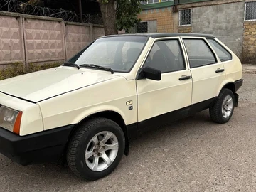 Авто ВАЗ 2109 1993 № 8218918