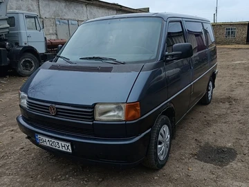 Авто Volkswagen Transporter 1994 № 8218955