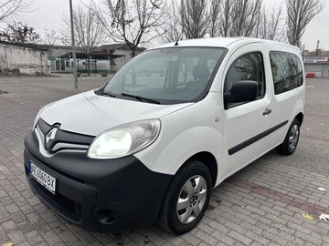 Авто Renault Kangoo Passenger 2013 № 8218964