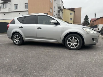 Авто KIA Cee X27 D 2007 № 8219073