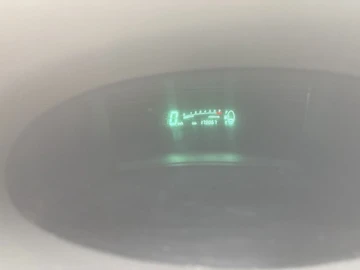 Авто Toyota Yaris 2002 № 8219087