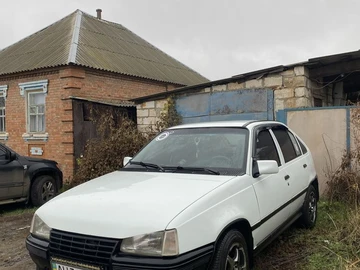 Авто Opel Kadett 1992 № 8219142