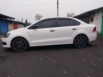 Авто Volkswagen Polo 2012 № 8219332