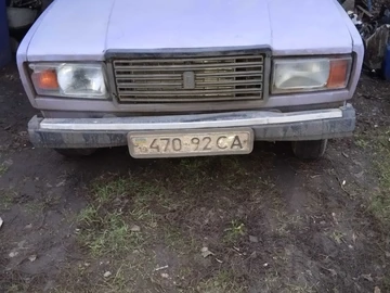 Авто ВАЗ 2107 1988 № 8219471