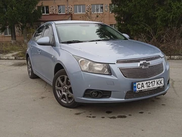 Авто Chevrolet Cruze 2010 № 8219525