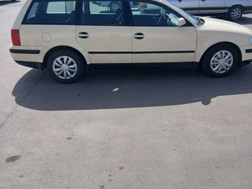 Авто Volkswagen Passat Hatchback 2000 № 8219531