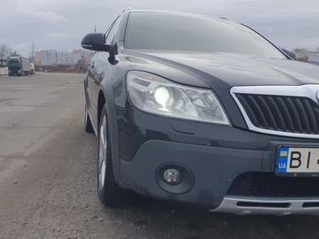 Авто Skoda Octavia Scout 2012 № 8219559