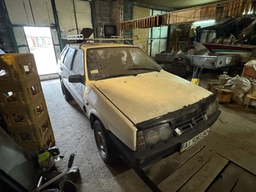Авто ВАЗ 2109 1994 № 8219712