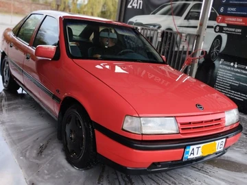 Авто Opel Vectra 1990 № 8219726