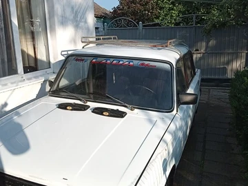 Авто ВАЗ 2105 1989 № 8220131