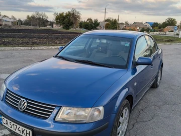 Авто Volkswagen Passat Sedan 2000 № 8220137