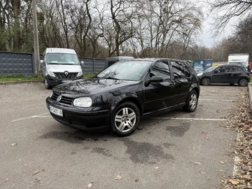 Авто Volkswagen Golf 2000 № 8220270