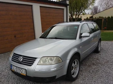 Авто Volkswagen Passat Variant 2004 № 8220423