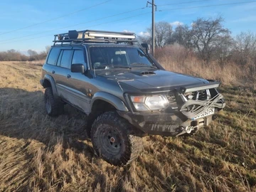 Авто Nissan Patrol 1999 № 8220429