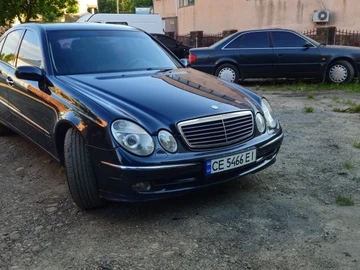 Авто Mercedes Mb 2003 № 8220444