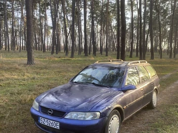 Авто Opel Vectra 1997 № 8220451