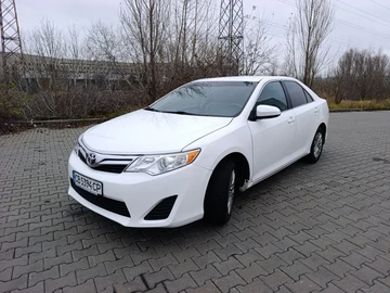Авто Toyota Camry 2011 № 8220638