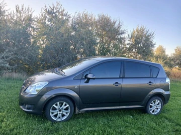 Авто Toyota Corolla Verso 2008 № 8220772