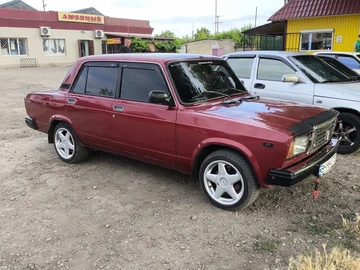 Авто ВАЗ 2107 1986 № 8220781