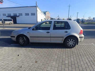 Авто Volkswagen Golf 1997 № 8220806