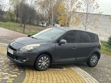 Авто Renault Scenic Iii 2010 № 8220814