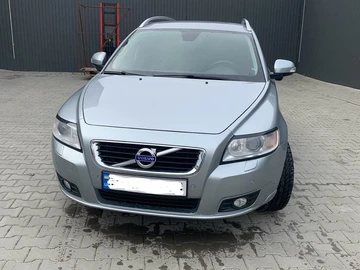 Авто Volvo V50 2012 № 8220827