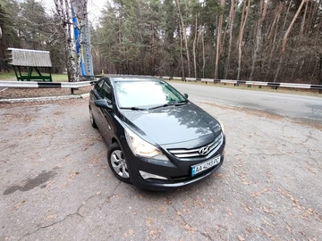 Авто Hyundai Accent 2016 № 8221004