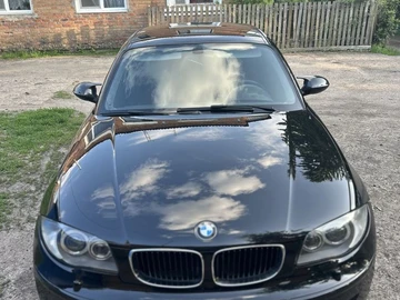 Авто BMW 1 Серия 2004 № 8221006