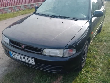 Авто Mitsubishi Lancer 1995 № 8221078