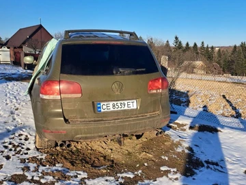 Авто Volkswagen Touareg 2005 № 8221105