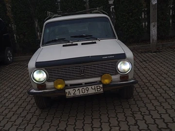 Авто ВАЗ 2101 1982 № 8221107